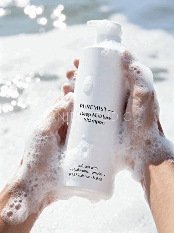 손 제형 21 Elevate Your Beauty Brand with Magazine-Quality AI Cosmetic Images